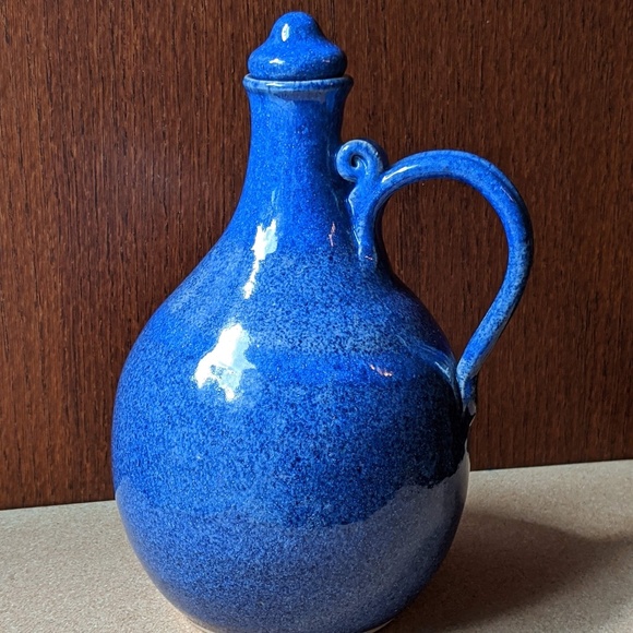 Hand-made studio pottery pitcher - Picture 2 of 6